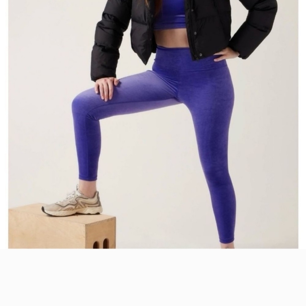 Athlete Velvet  Purple Leggings NWT